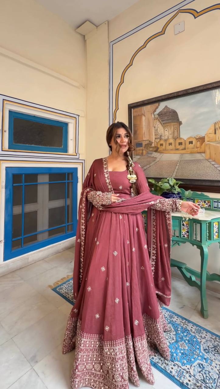 Elegant Ivory Chanderi Suit Set